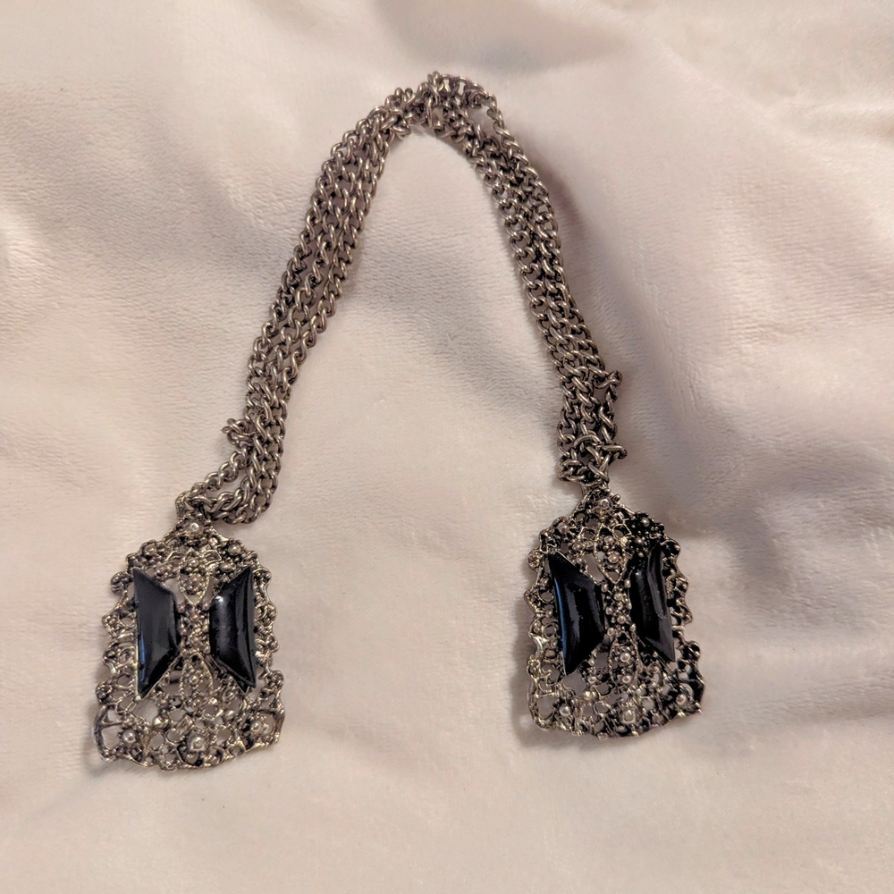 Gothic/Victorian Pewter/Black Cloak/Sweater Clips Outlander